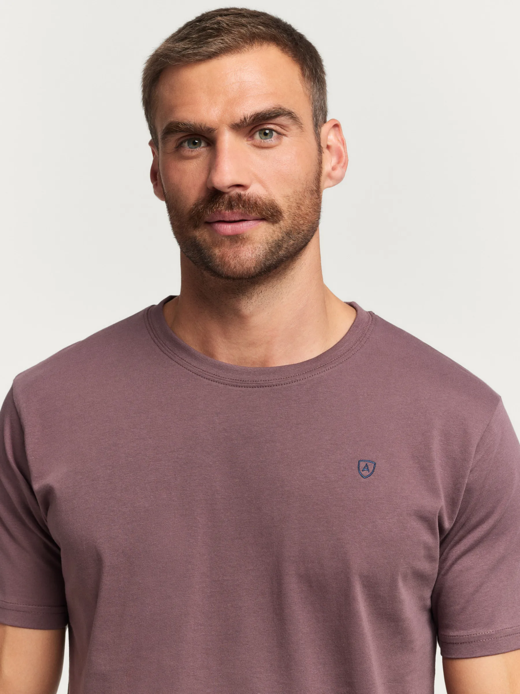 Alvaro Moreno CAMISETA BASICA-Hombre Camisetas